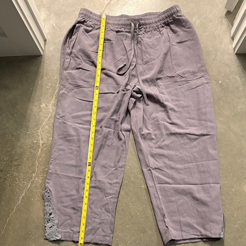 Gray Casual Pants with Lace Detail